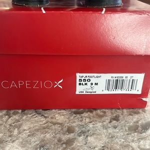 Capezio Tap Jr Footlight Character Shoe